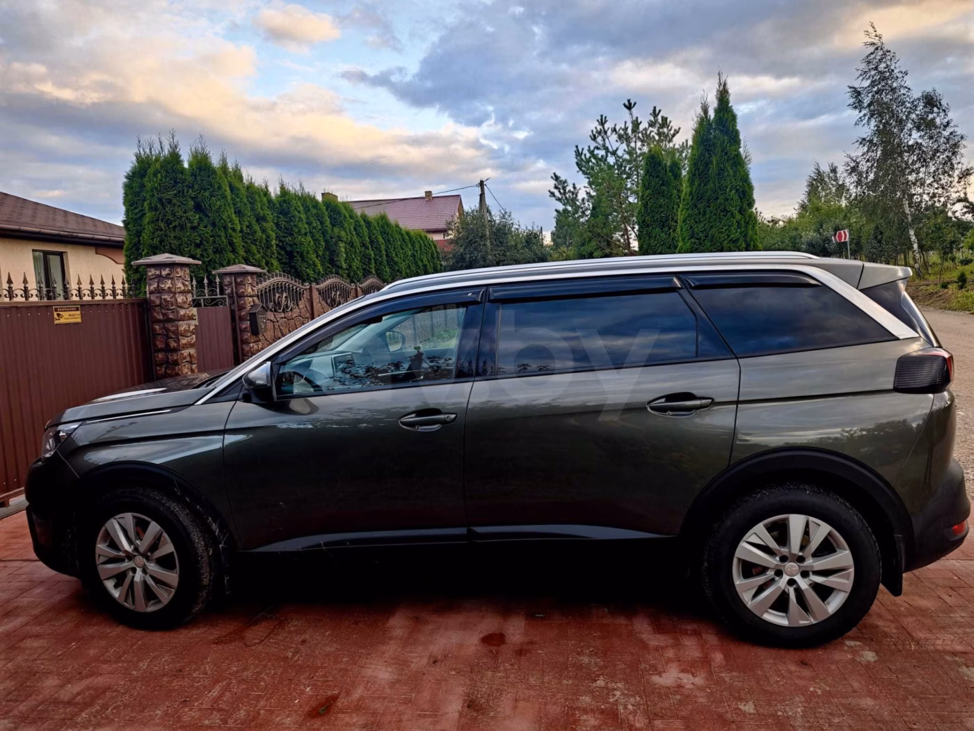Peugeot 5008 фото 3