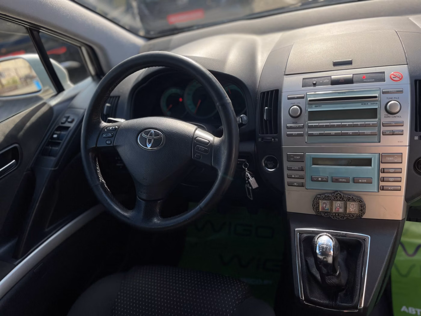 Toyota Corolla Verso фото 19
