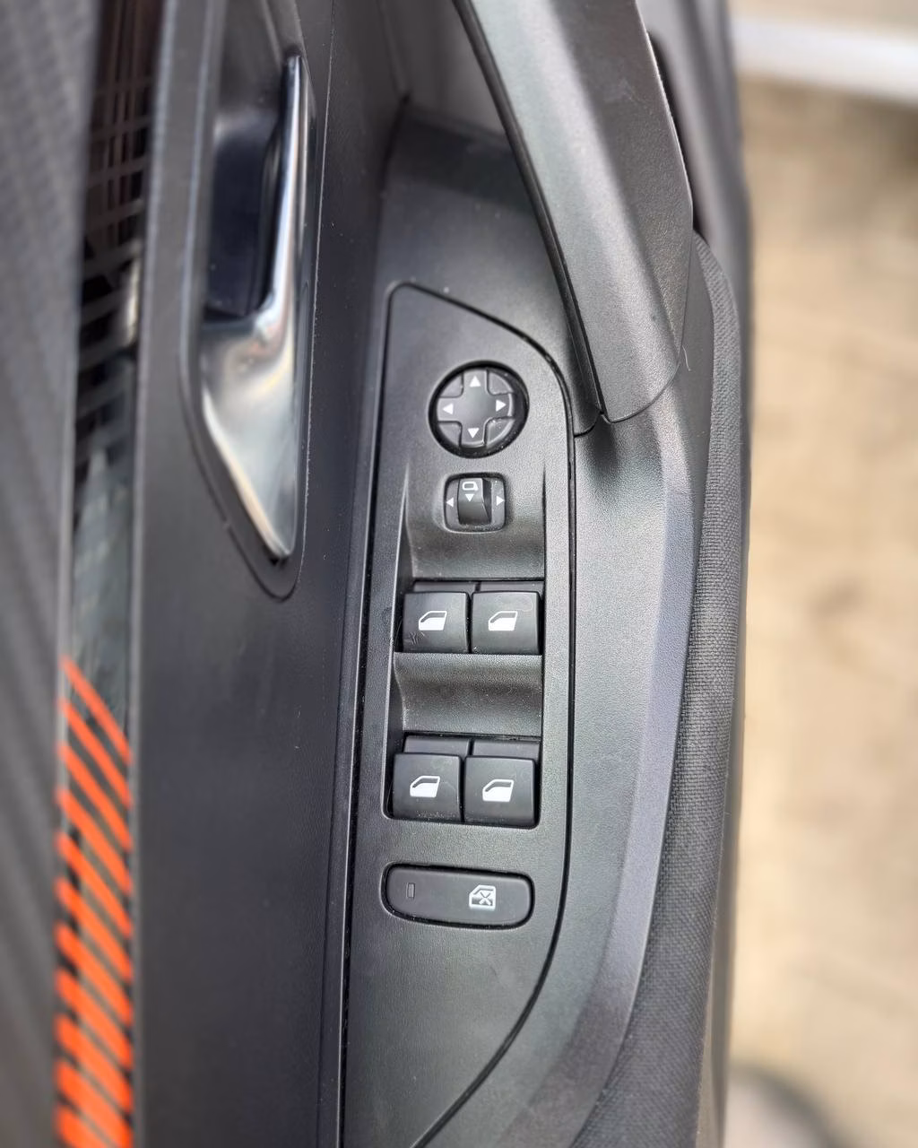 Peugeot 2008 фото 13