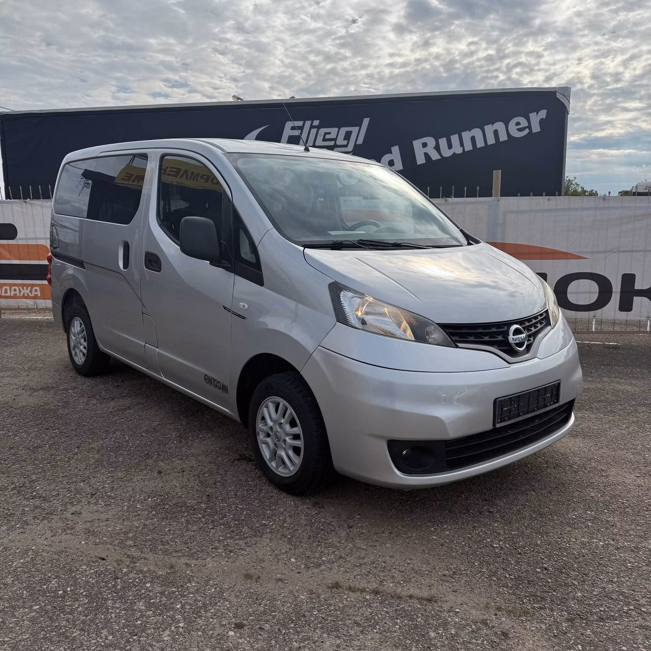 Nissan NV200 фото 3