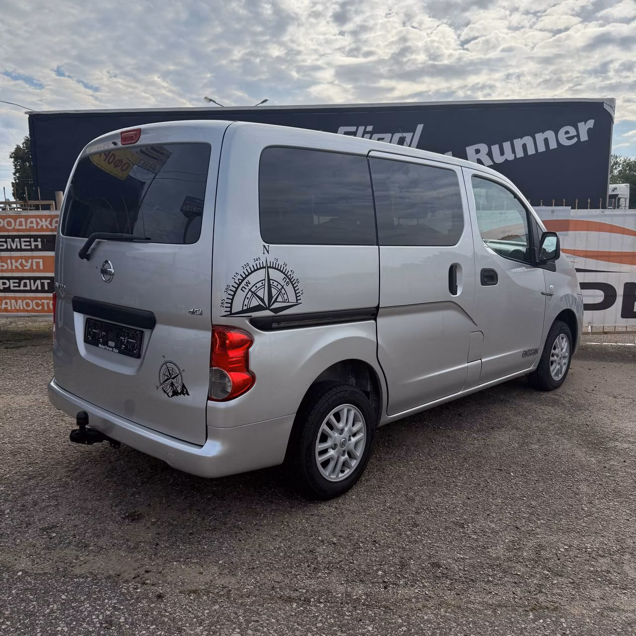 Nissan NV200 фото 4