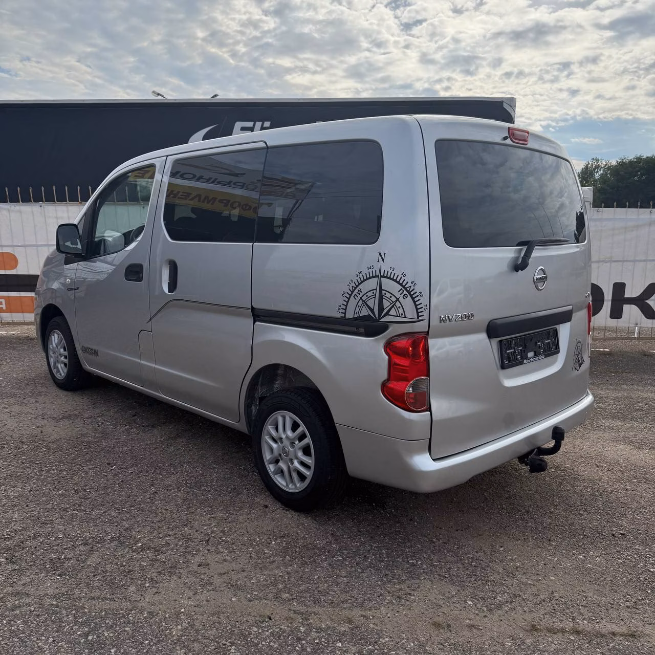 Nissan NV200 фото 6