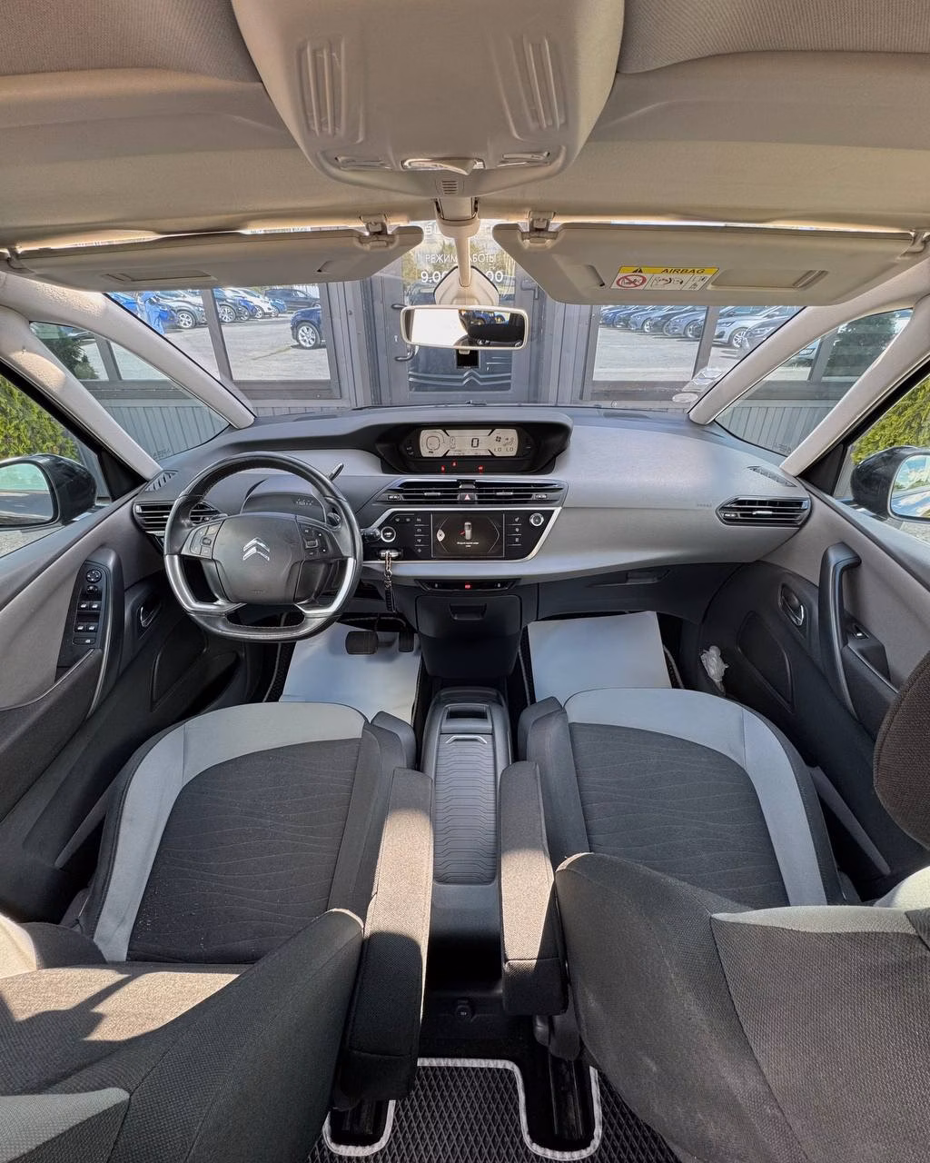 Citroen C4 Grand Picasso фото 9