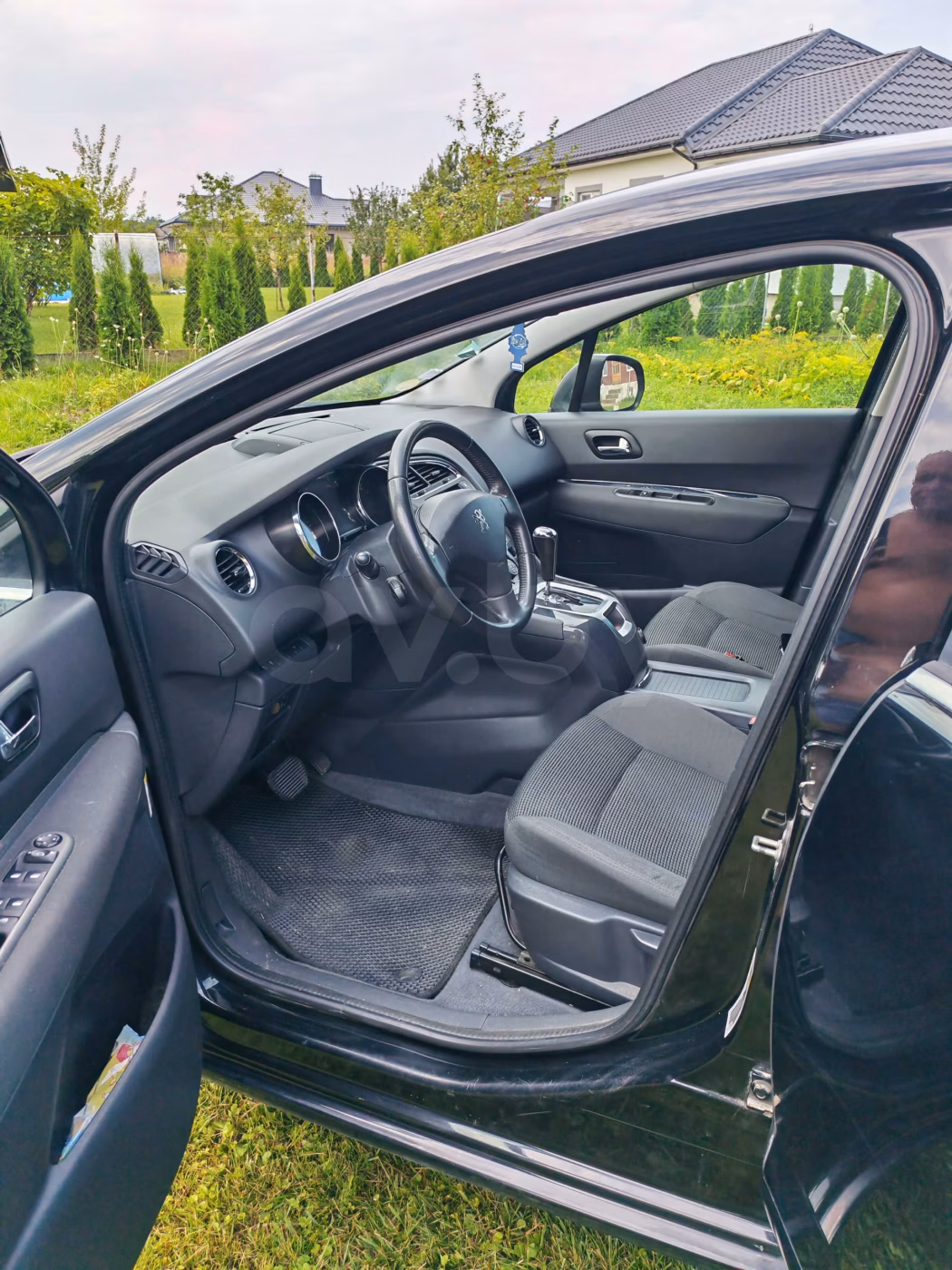 Peugeot 5008 фото 12