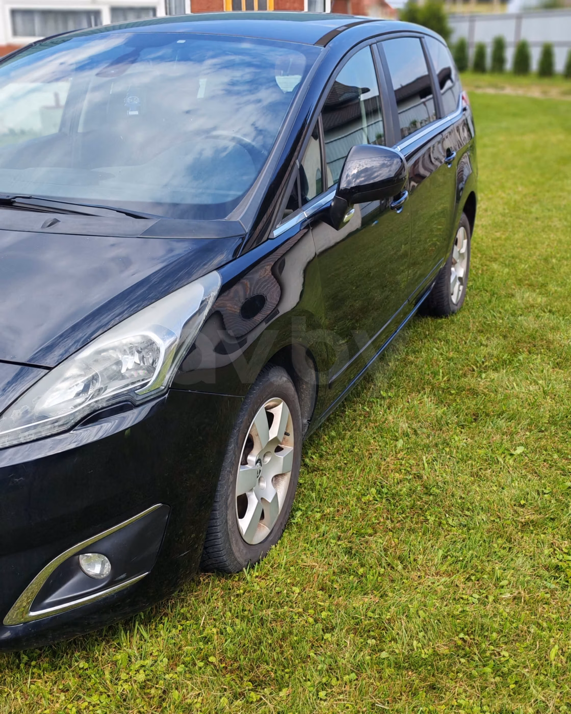 Peugeot 5008 фото 3