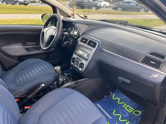 Fiat Grande Punto фото 10