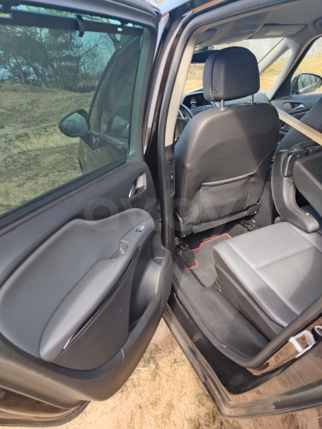 Opel Zafira фото 9
