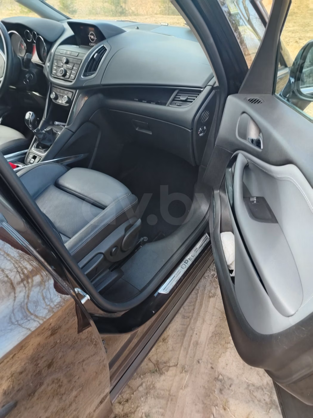 Opel Zafira фото 6