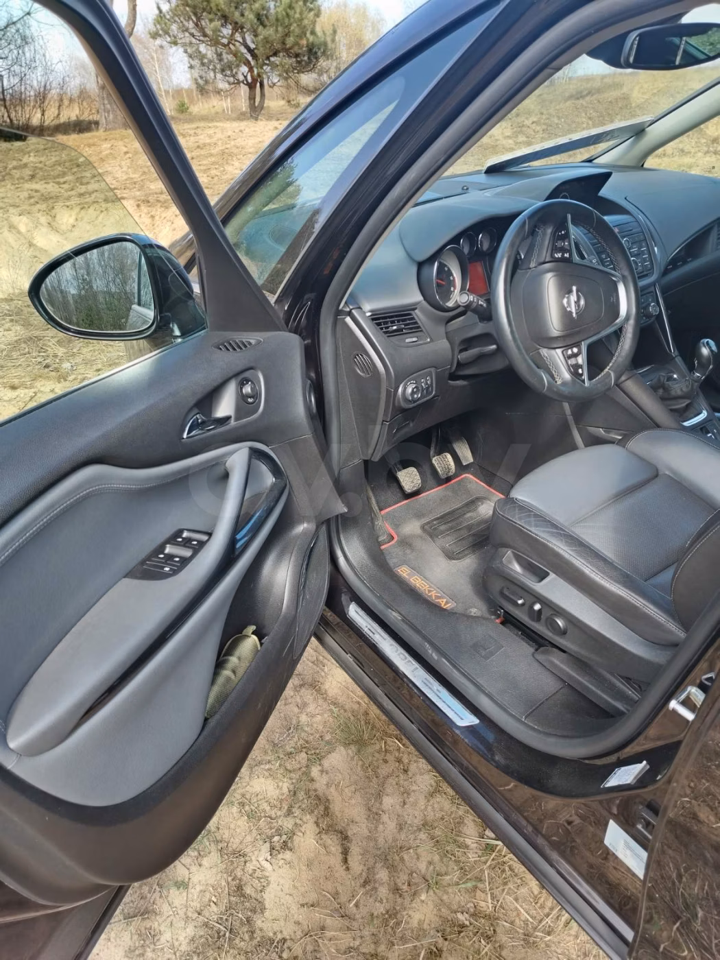 Opel Zafira фото 8