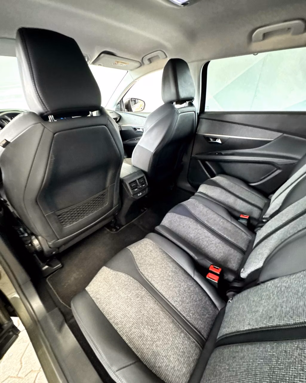 Peugeot 5008 фото 14