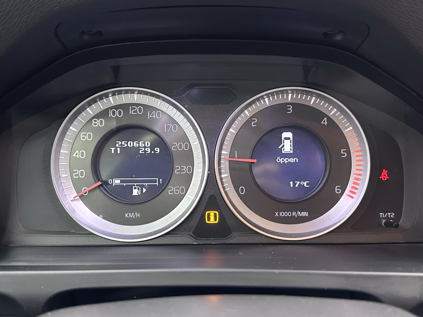 Volvo V60 фото 15