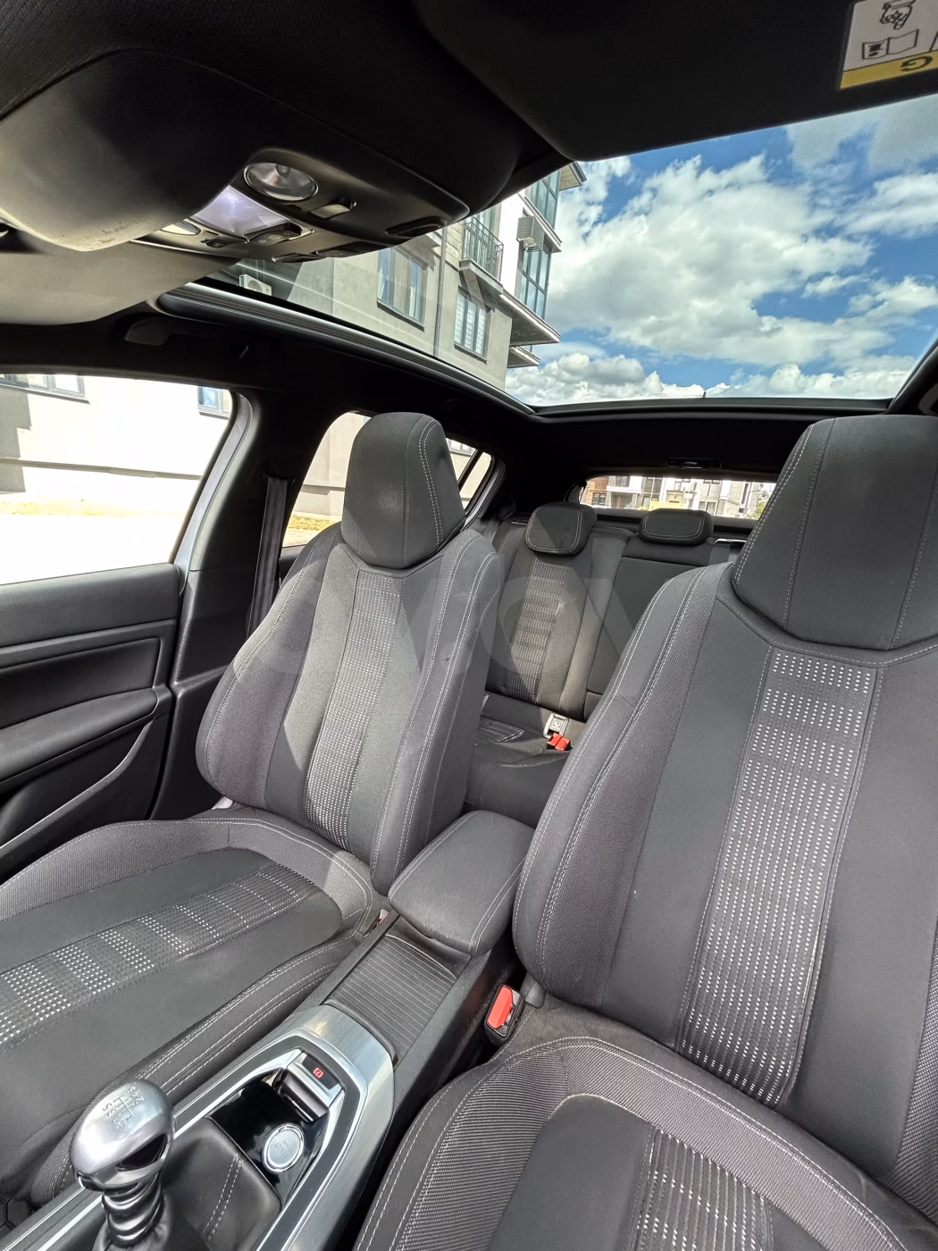 Peugeot 308 фото 13