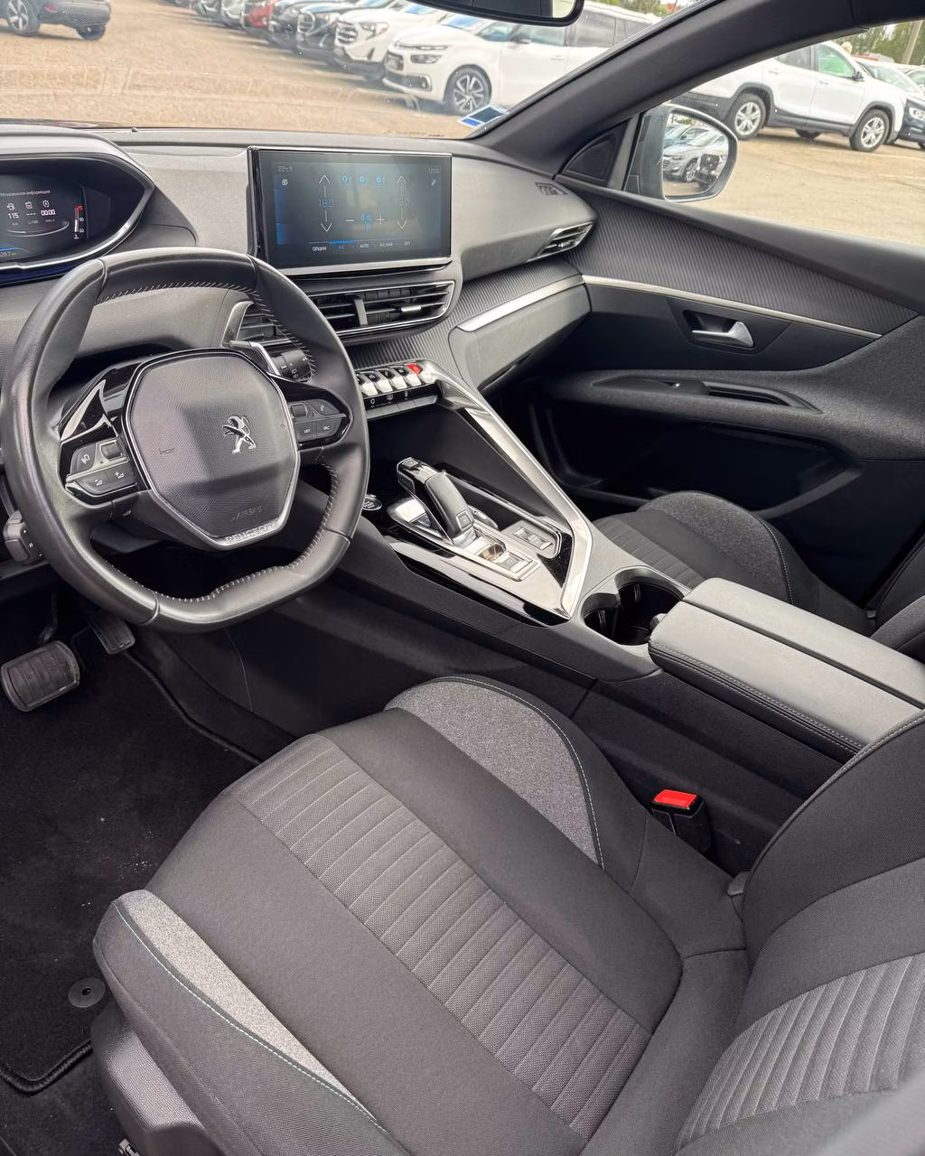 Peugeot 3008 фото 10