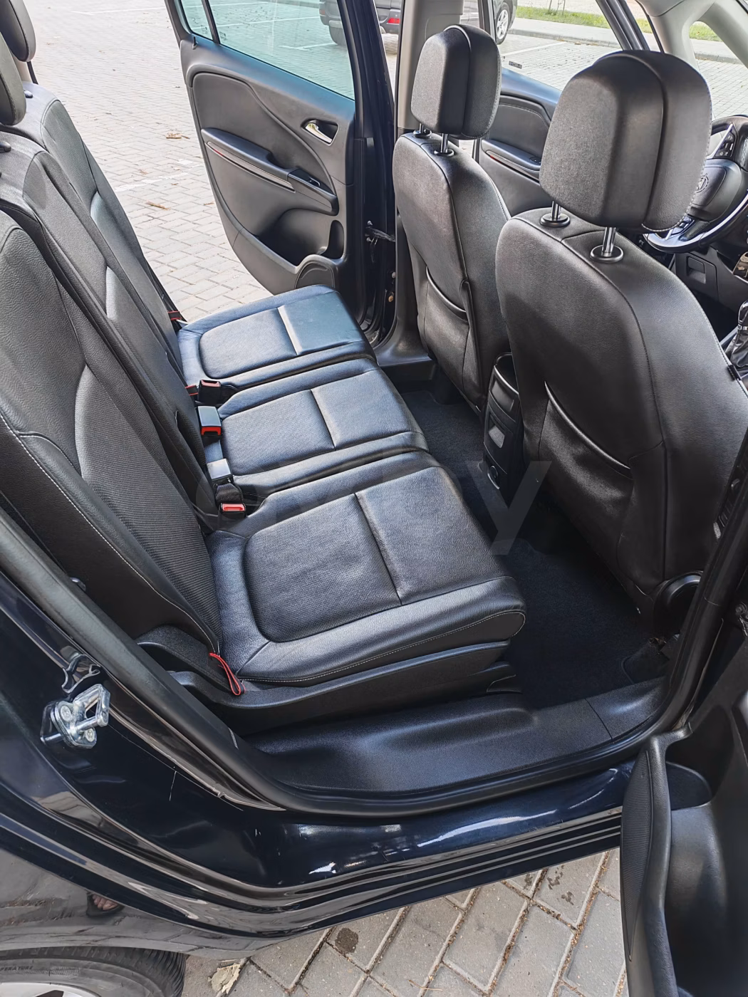 Opel Zafira фото 17