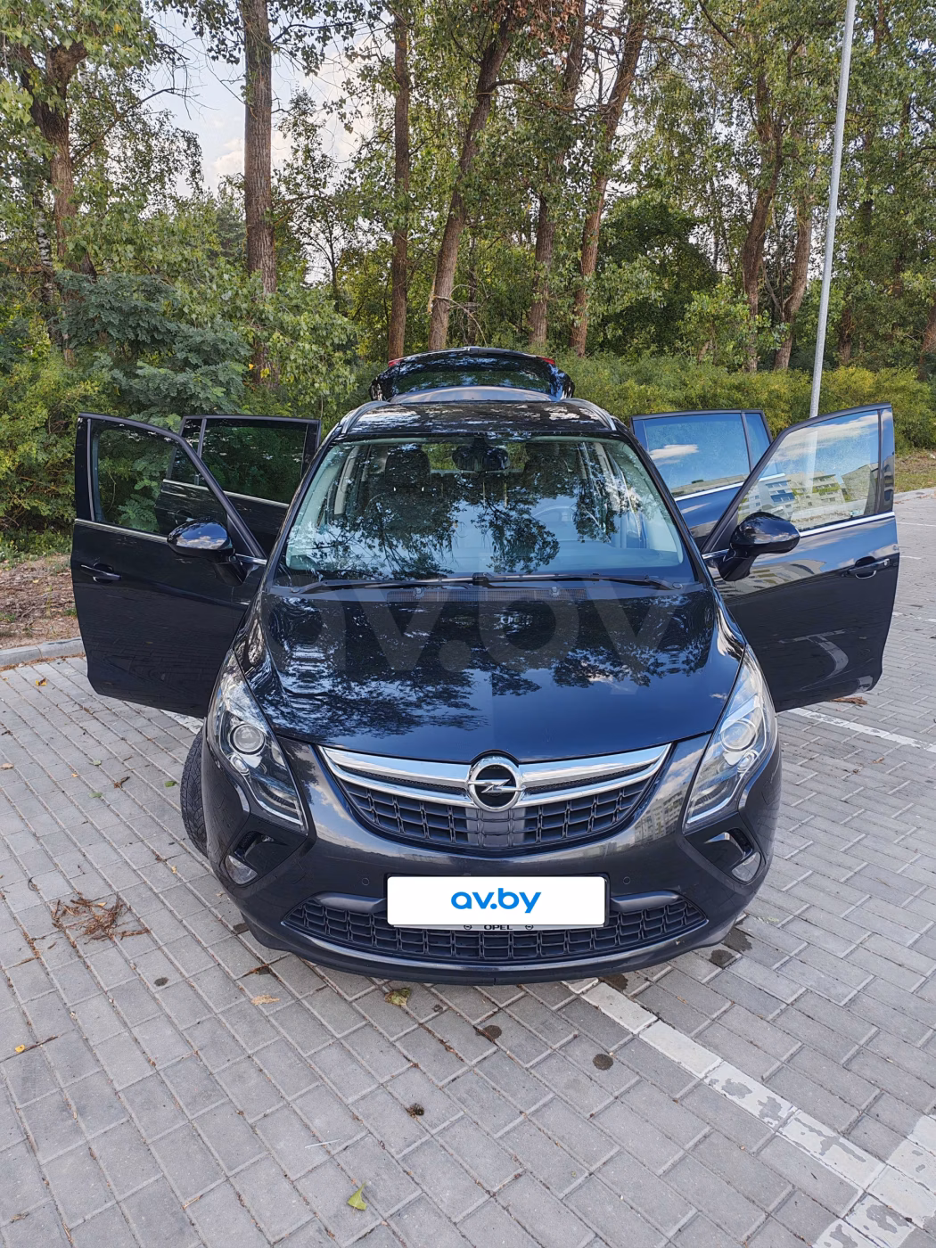 Opel Zafira фото 16