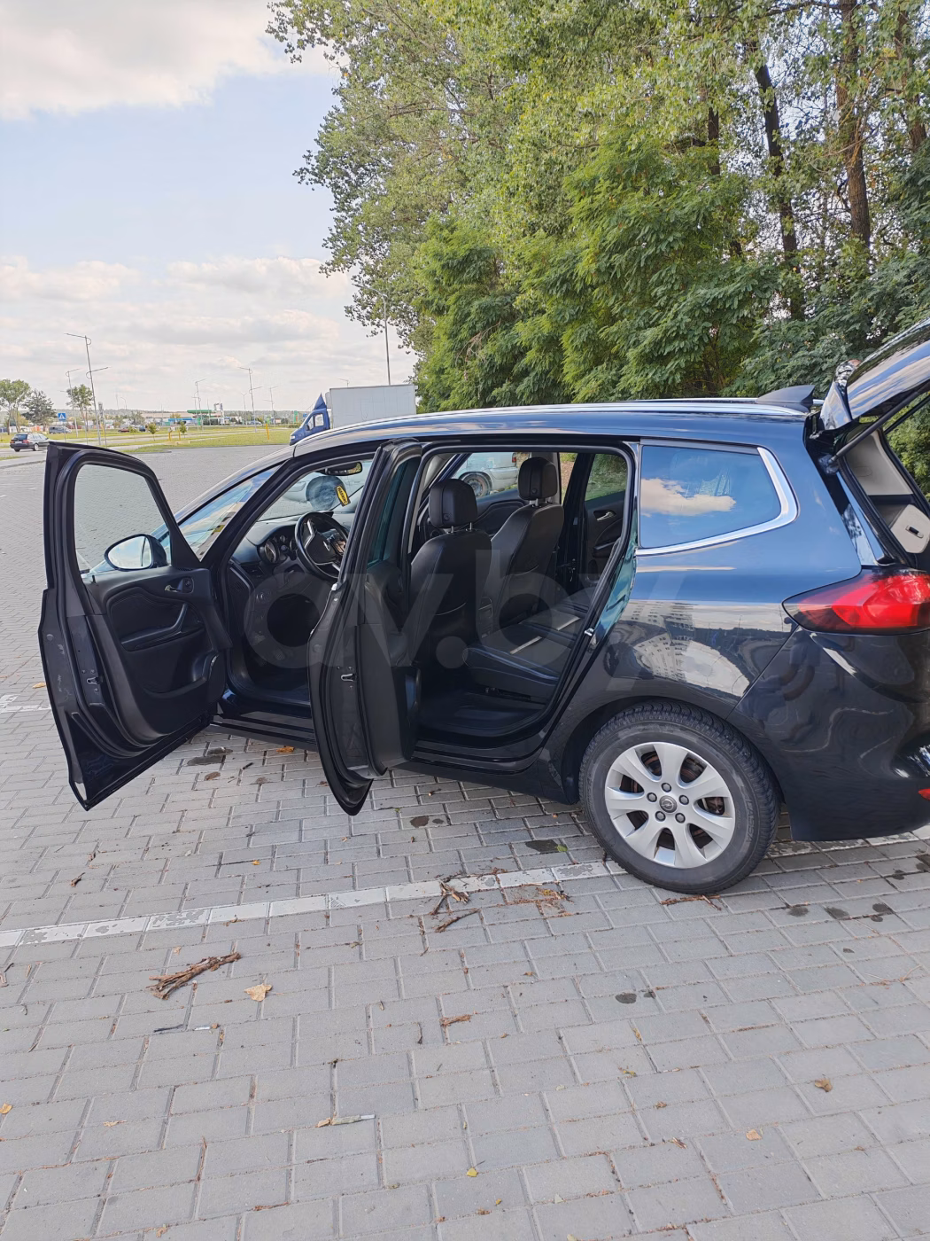 Opel Zafira фото 23