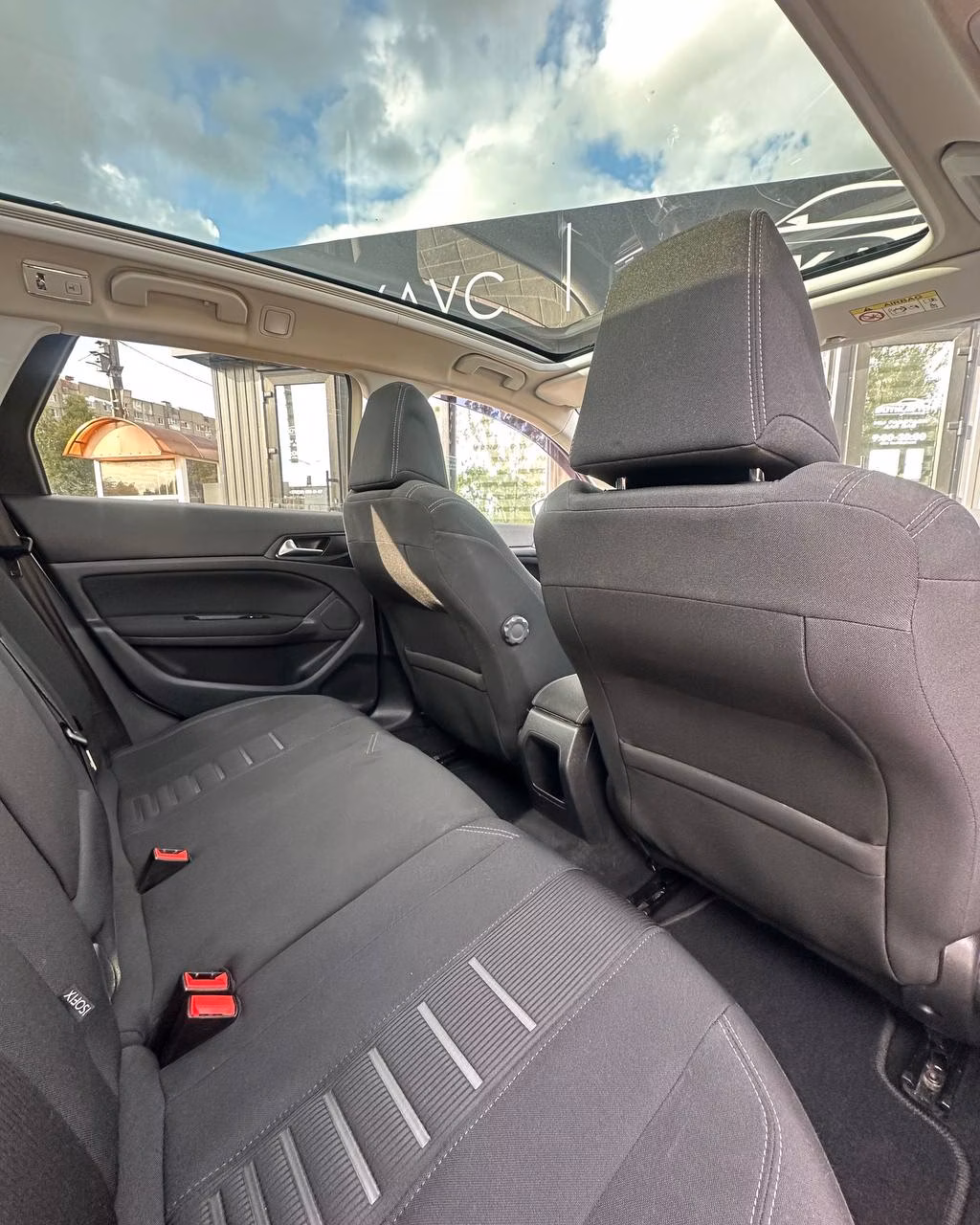Peugeot 308 фото 10