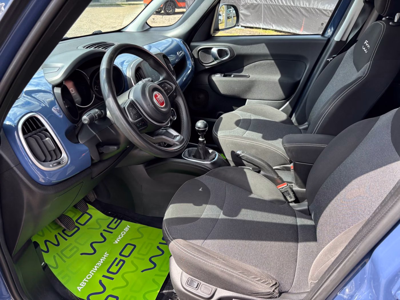 Fiat 500L фото 9