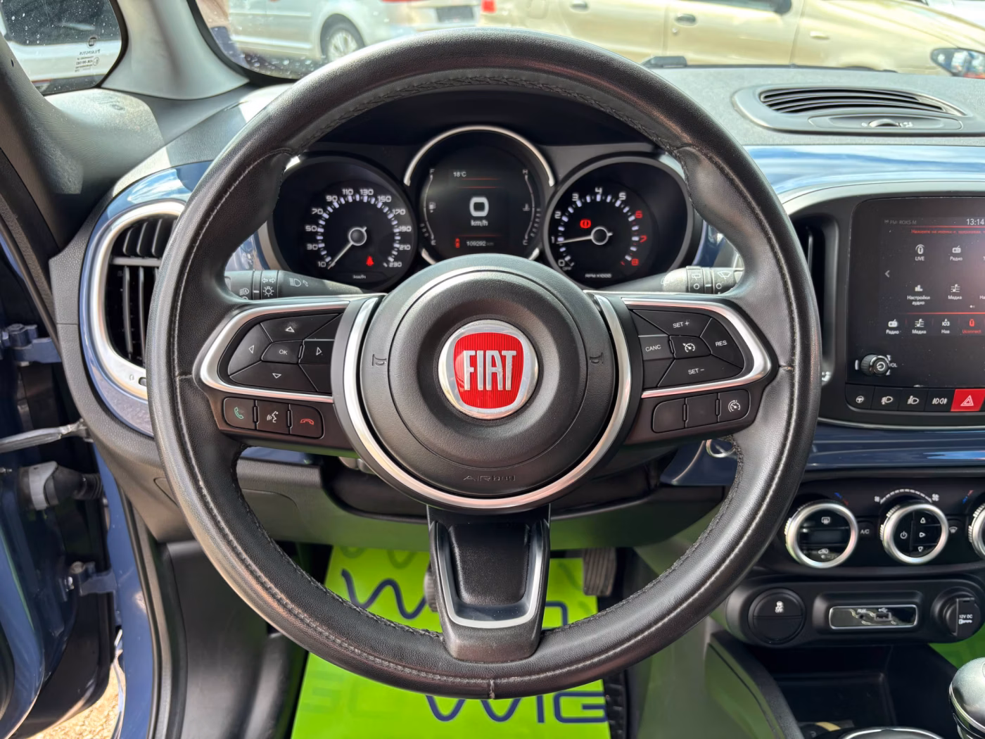 Fiat 500L фото 10