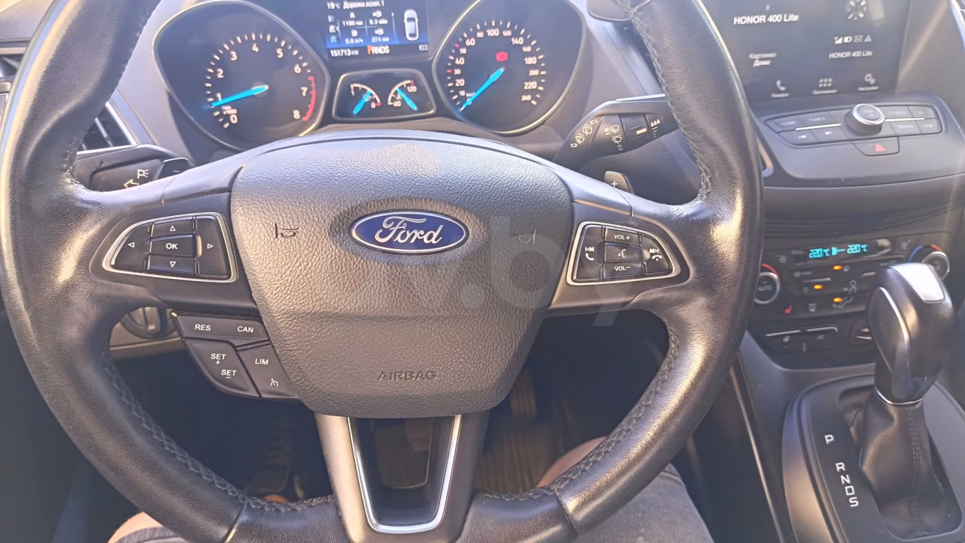 Ford Kuga фото 8