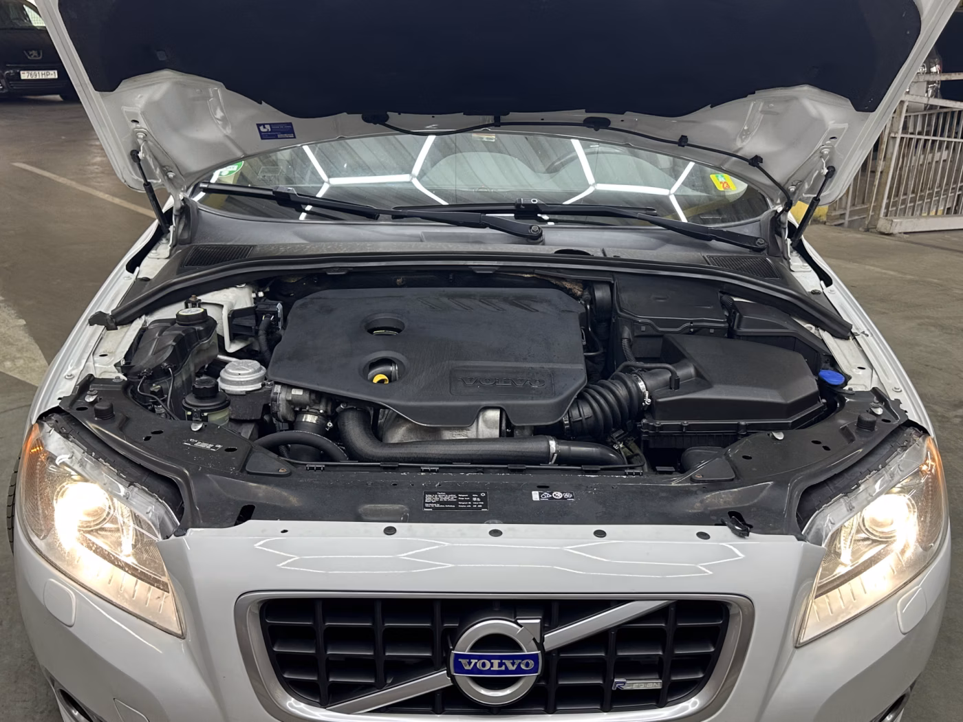 Volvo V70 фото 30