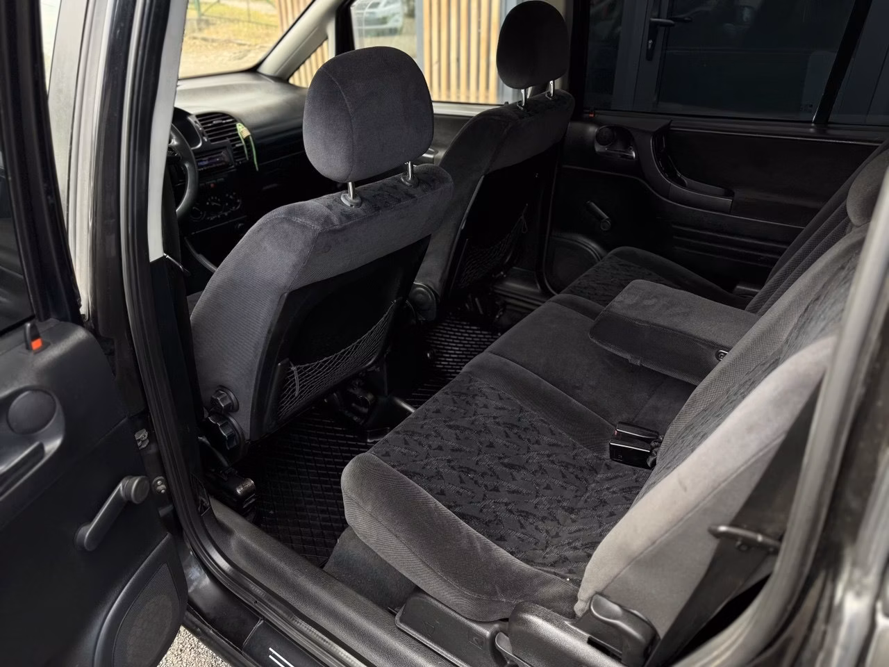 Opel Zafira фото 11