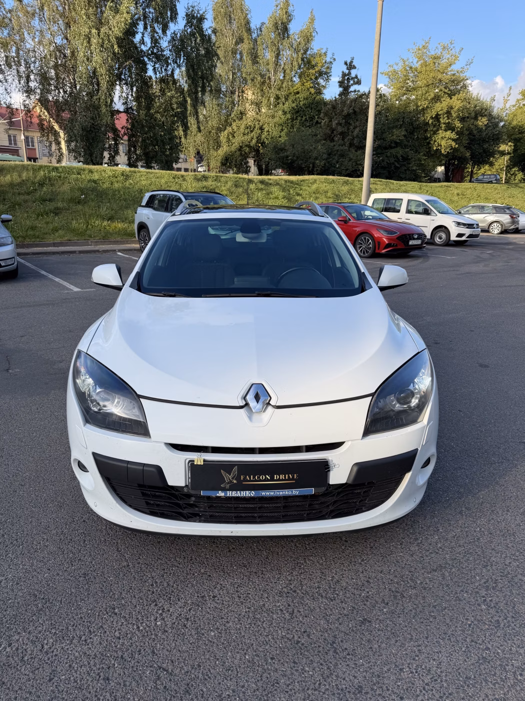 Renault Megane фото 2