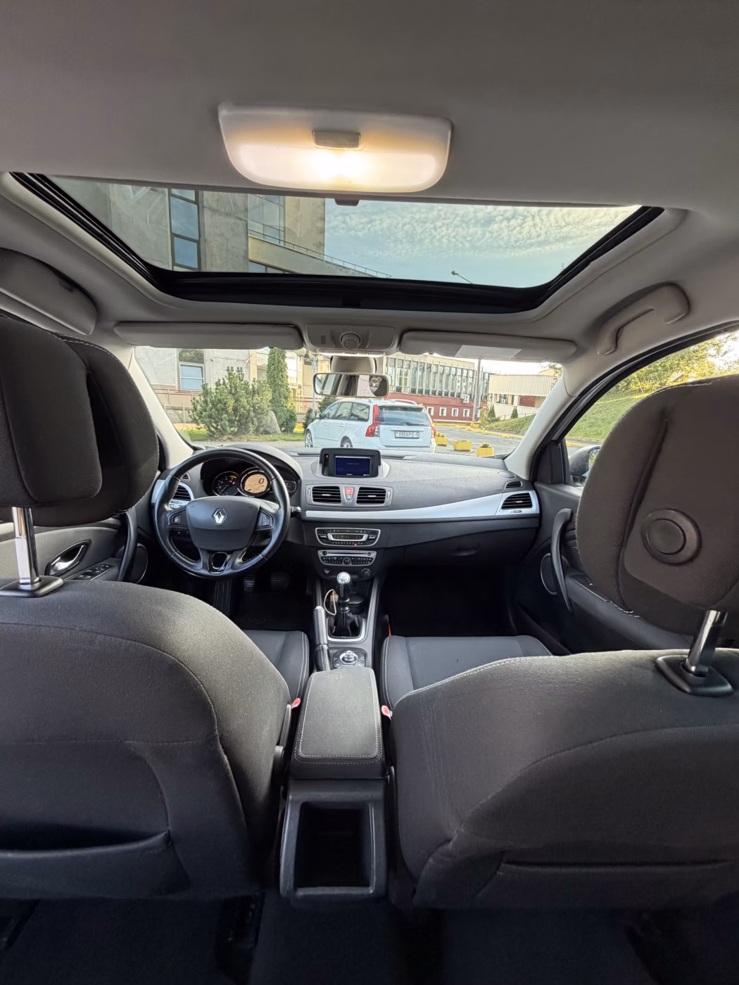 Renault Megane фото 16