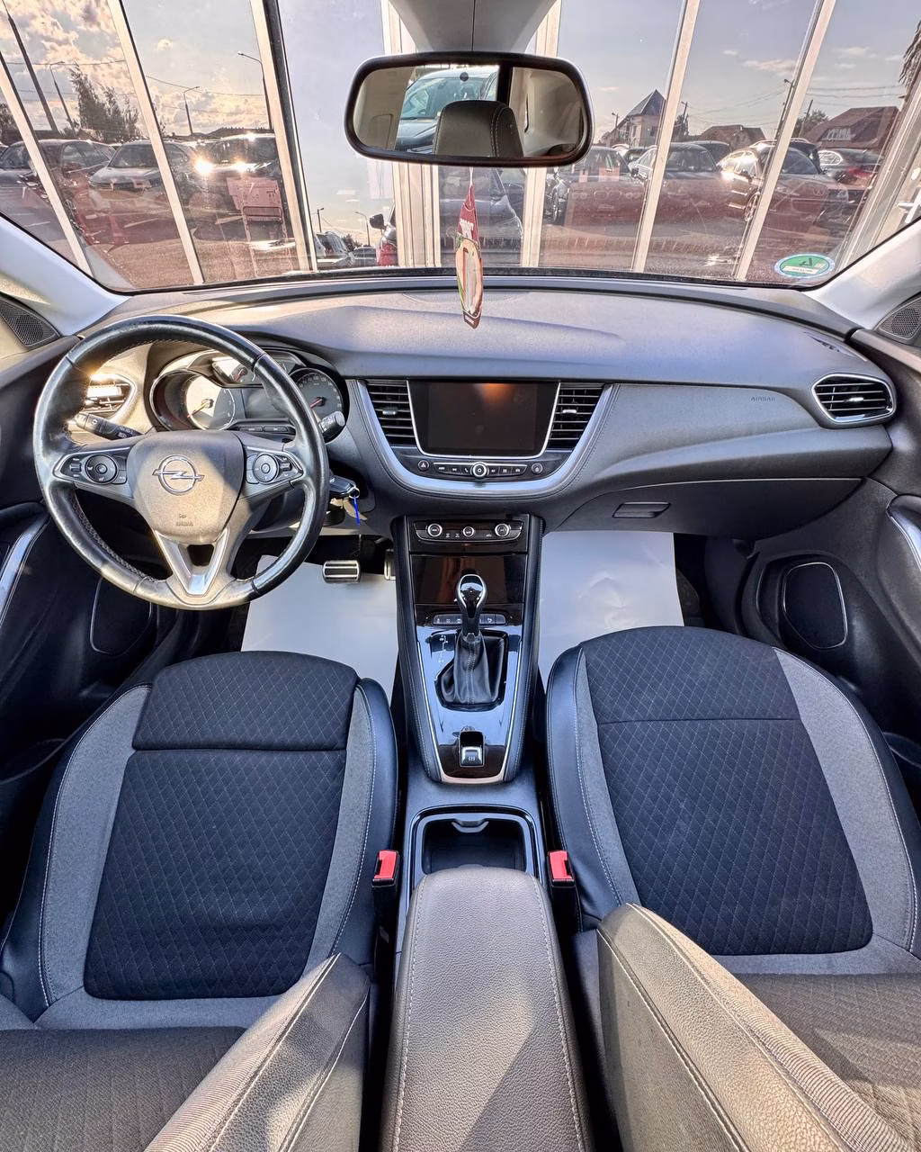 Opel Grandland X фото 9