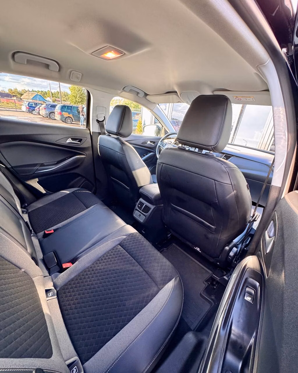 Opel Grandland X фото 12