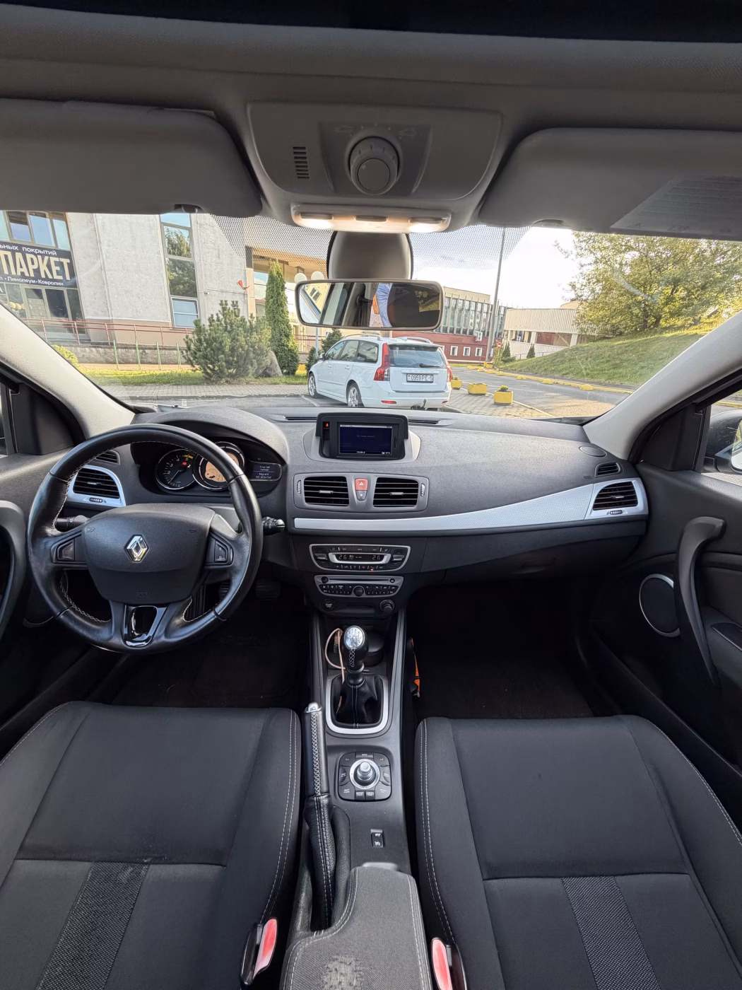 Renault Megane фото 17