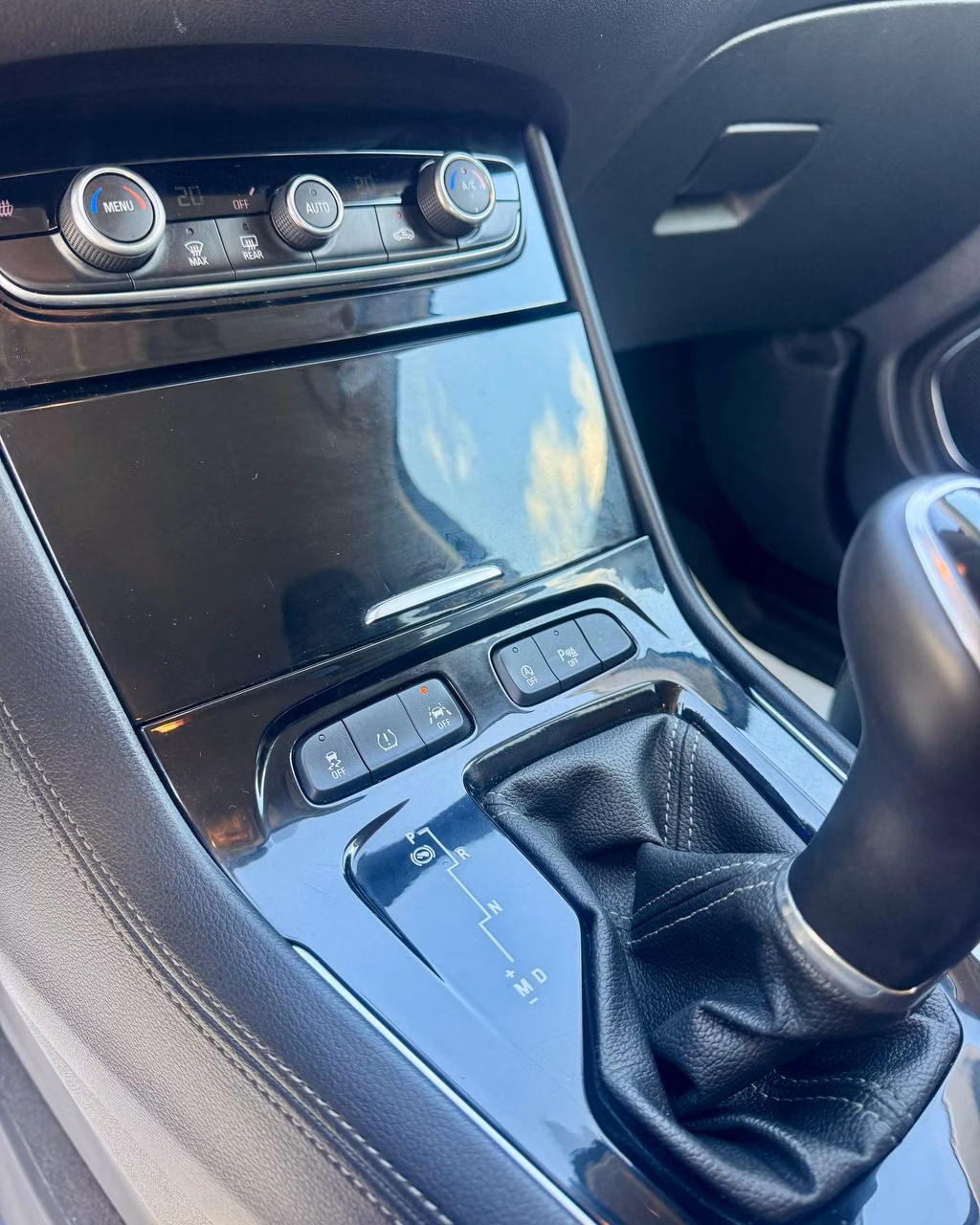 Opel Grandland X фото 19