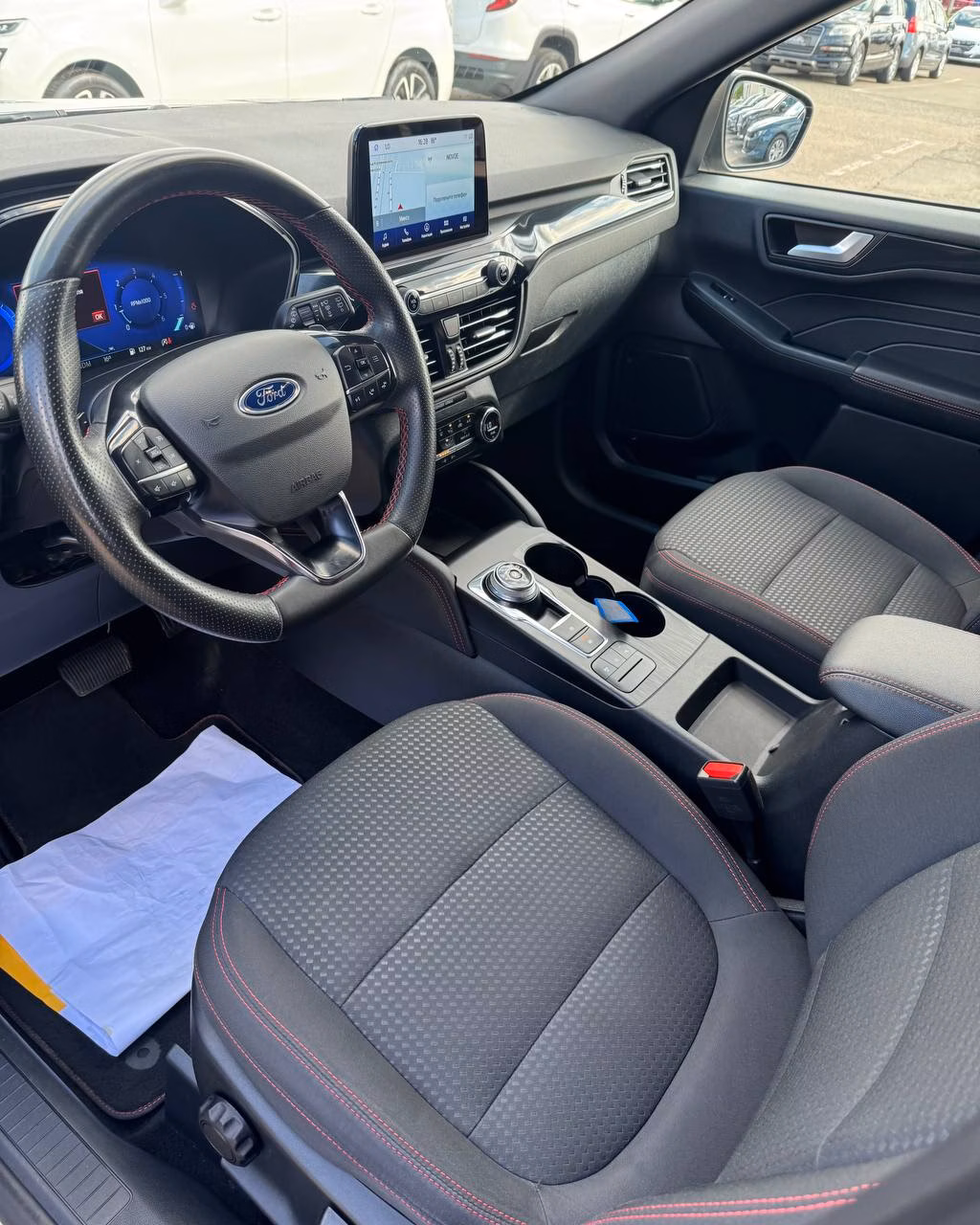 Ford Kuga фото 10
