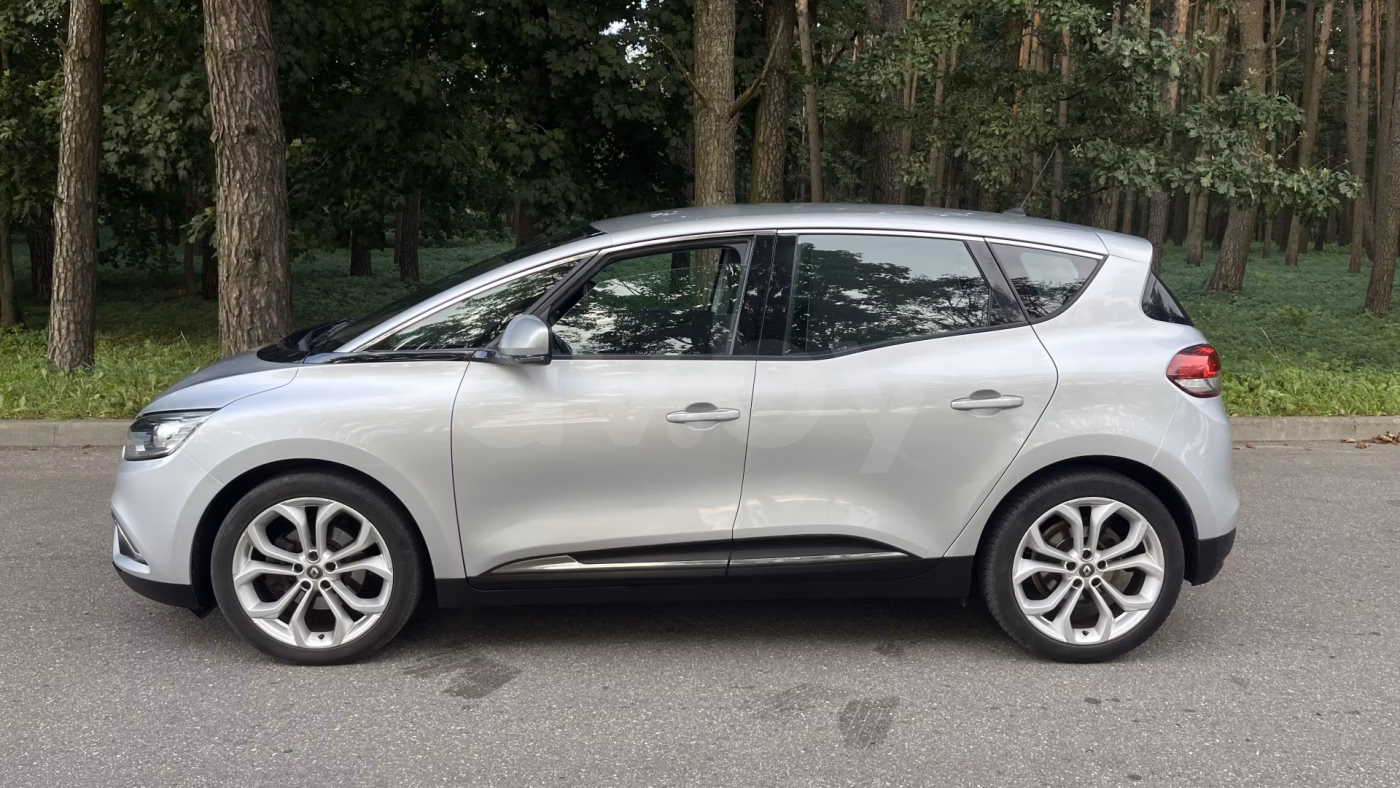 Renault Scenic фото 7