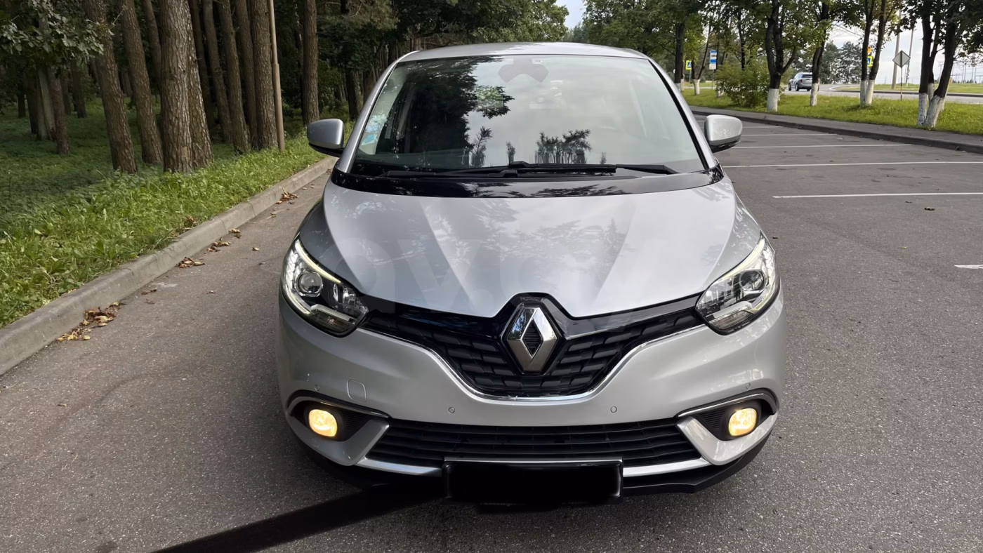 Renault Scenic фото 8
