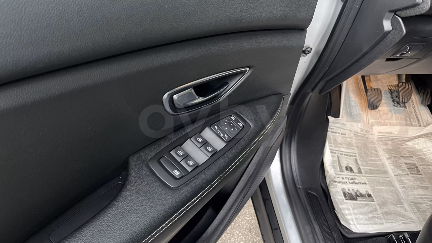 Renault Scenic фото 9