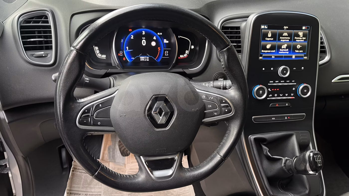 Renault Scenic фото 15