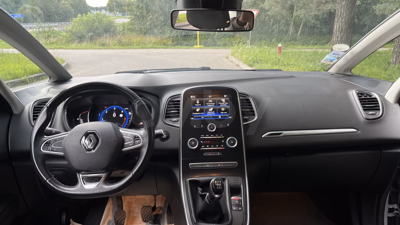 Renault Scenic фото 18
