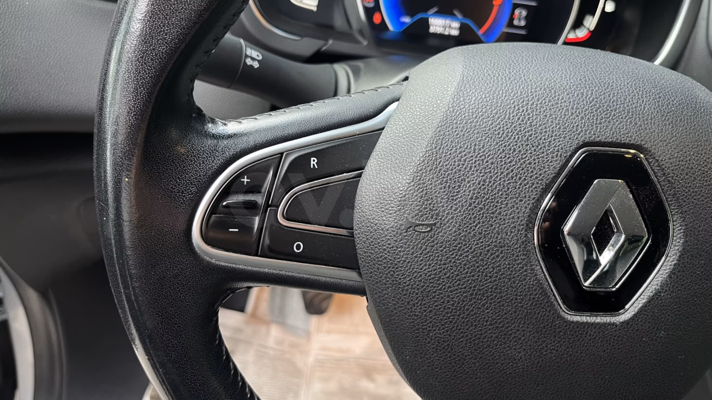 Renault Scenic фото 16