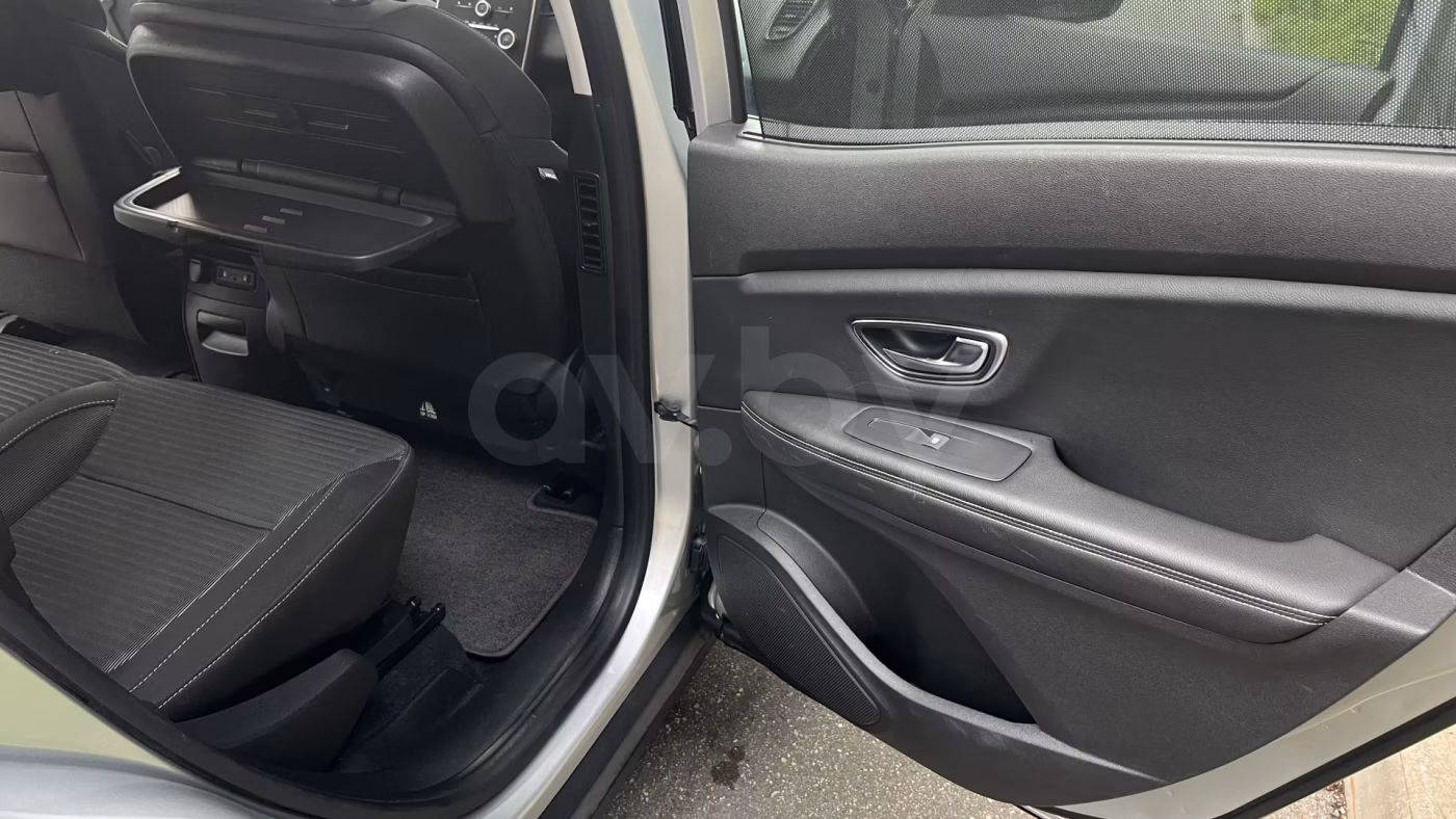 Renault Scenic фото 21