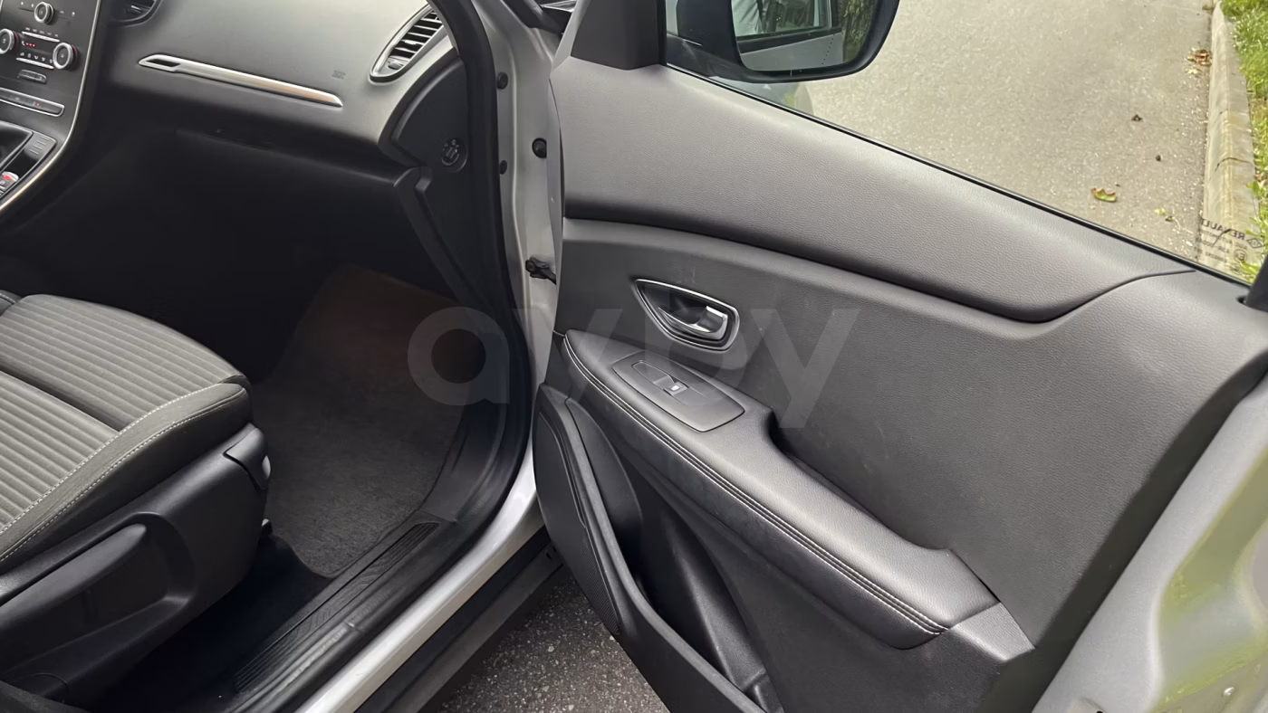 Renault Scenic фото 24