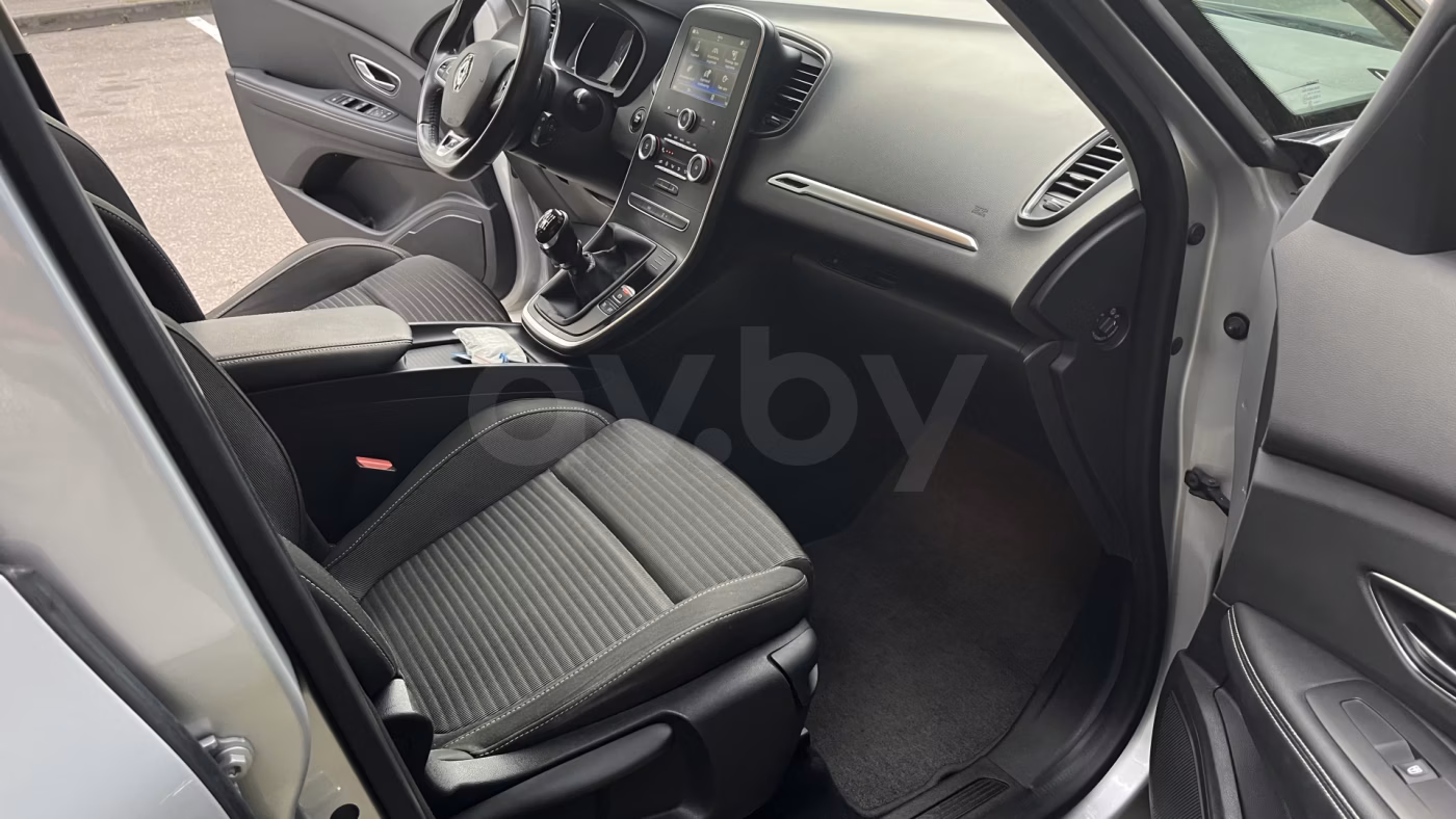 Renault Scenic фото 23