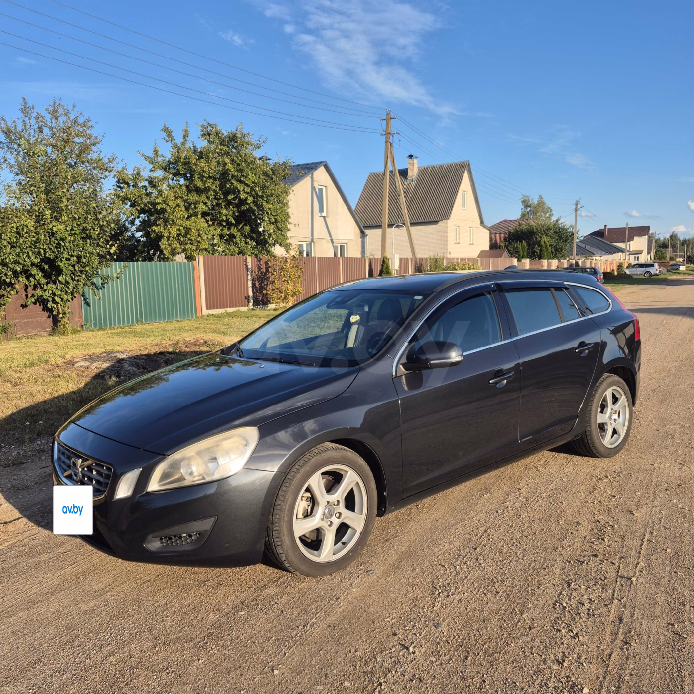 Volvo V60 фото 8