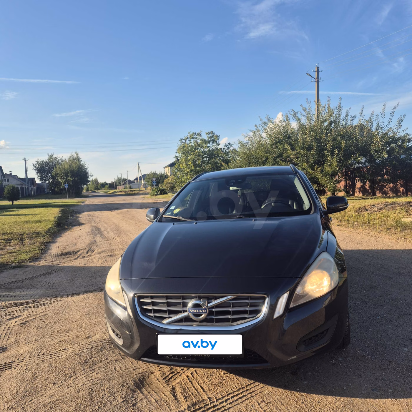 Volvo V60 фото 2