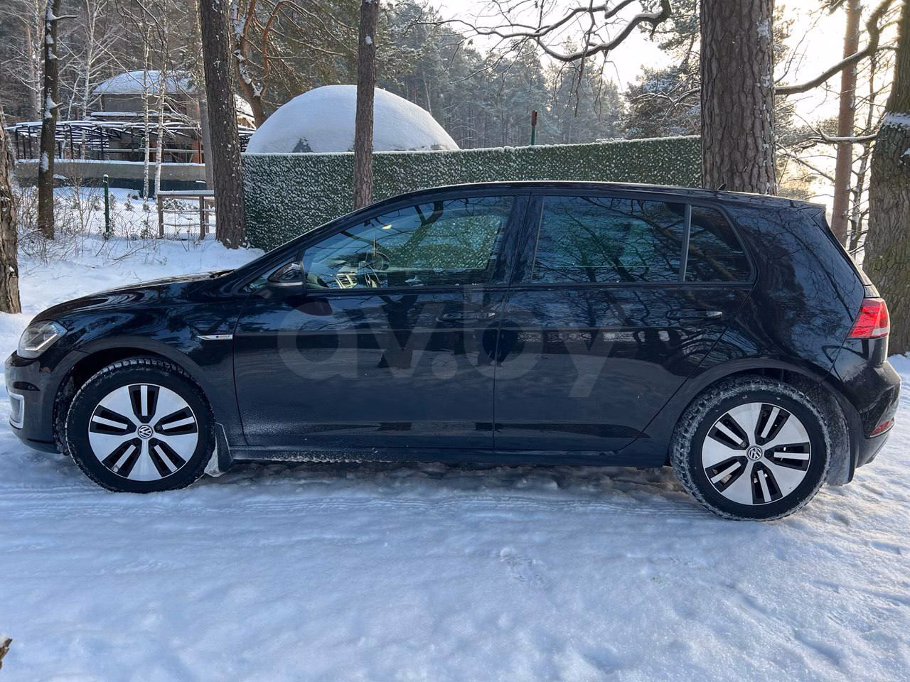 Volkswagen e-Golf фото 8
