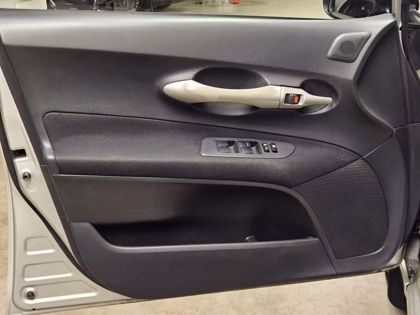 Toyota Auris фото 20