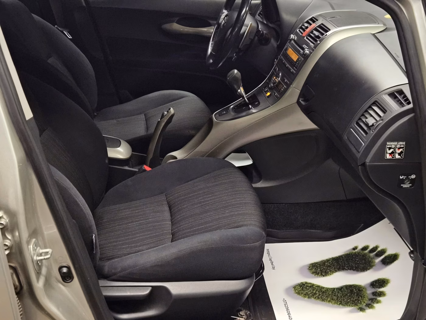 Toyota Auris фото 17