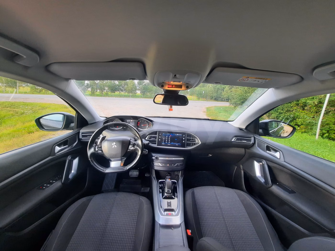 Peugeot 308 фото 15