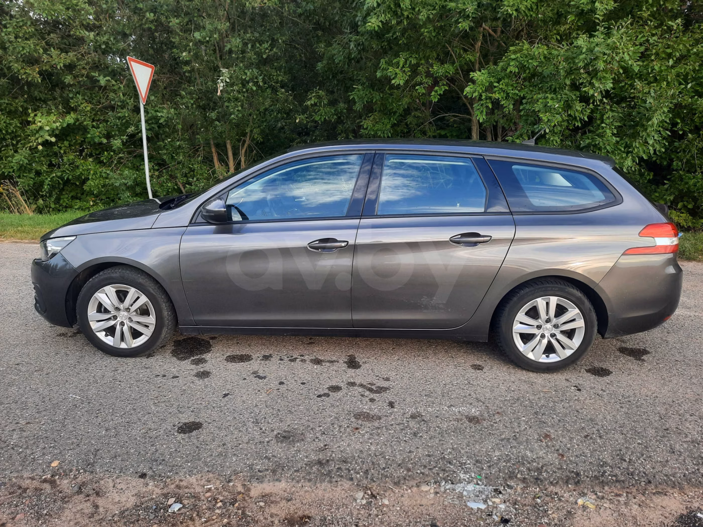 Peugeot 308 фото 3