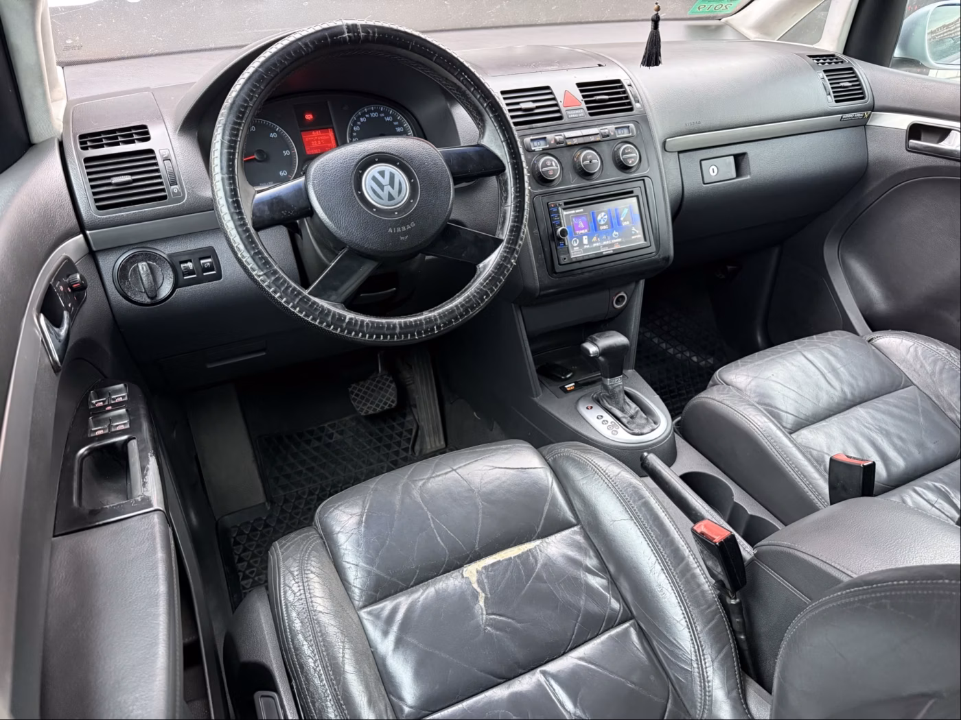 Volkswagen Touran фото 9